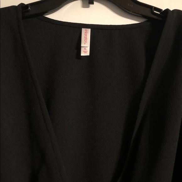 Tie Front Wrap Top - Picture 2 of 3